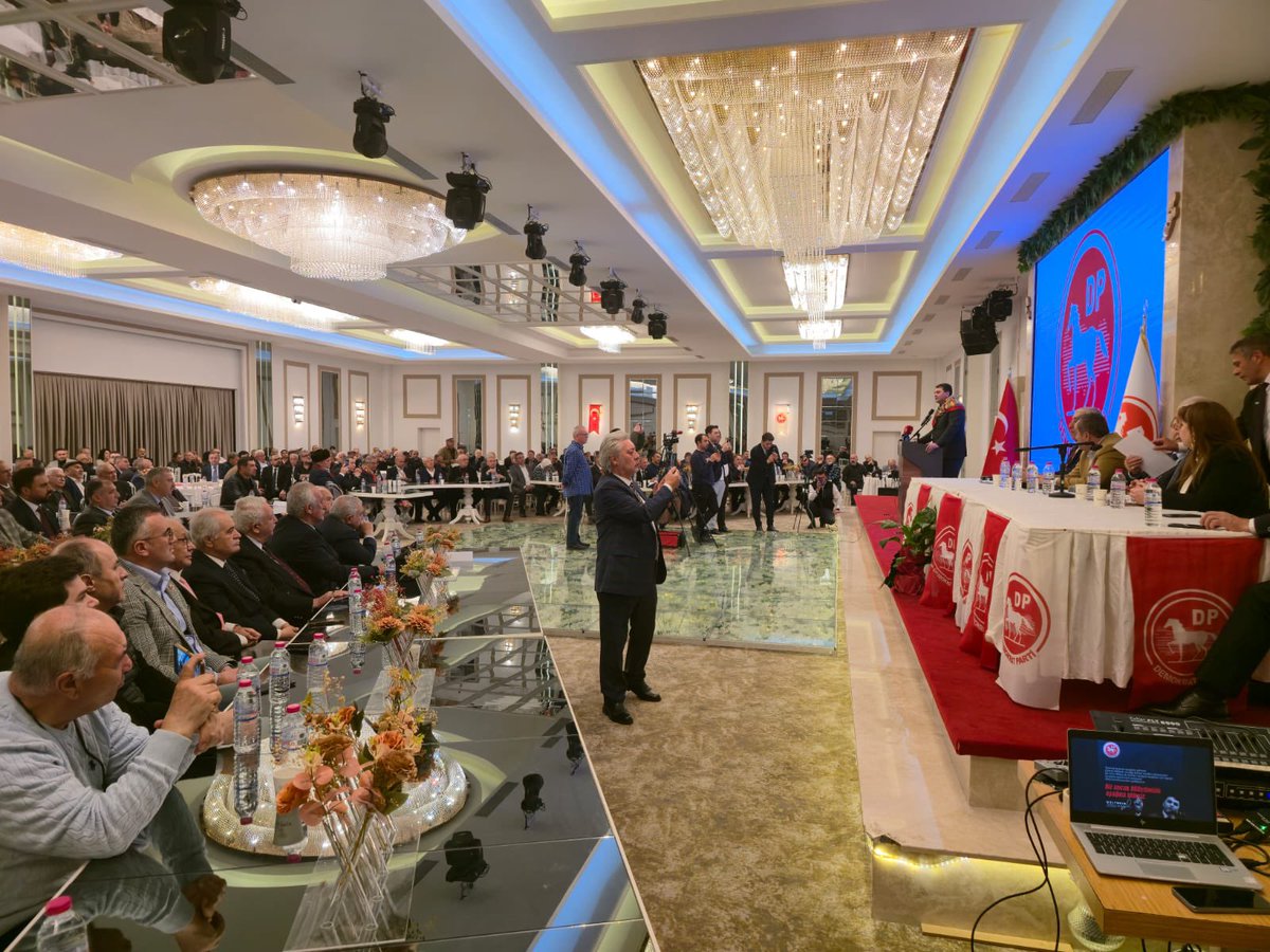 DpGultekinUysal's tweet photo. Baba ocağımız Afyonkarahisar’da  il kongremizi gerçekleştirdik.

Başta İl Başkanımız Hikmet Bülbül ve ilçe başkanlarımızın şahsında alınteri döken tüm mücadele arkadaşlarımıza teşekkür ediyor, hayırlı olması dileğimi paylaşıyorum.

Ayrıca kongremize katılan tüm misafirlerimize, siyasi partilerin, sendika ve STK  il başkanı ve temsilcilerine, muhtarlarımıza ve basın mensuplarına da ayrıca şükranlarımı sunuyorum.