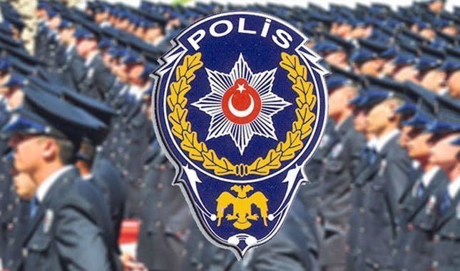 Polisler;
haftalık 40saat nedir bilmiyr
fazla mesainin karşılığını almıyr
gece gündüz çalışıyor gece tazminatı yok
Angarya görev bitmiyr
izinler keyfi iptal ediliyr
Psikolojik baskı konşulmuyr
intiharlar görmezdn geliniyor polise gelince hep aynı söz Bütçe yok
#PolisBütçeBekliyor