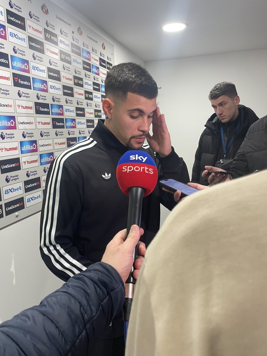 SkySports_Keith's tweet image. 🥴 🇧🇷 A visibly distraught Bruno Guimarães admits today’s defeat to Sunderland was “a mess”: 

🗣️ I’m very angry, I’m so embarrassed and I’m so frustrated. 
“There was no crossing, no passing and no shooting. No nothing. It was a mess, in my opinion. 
🗣️ “We know we have a better…