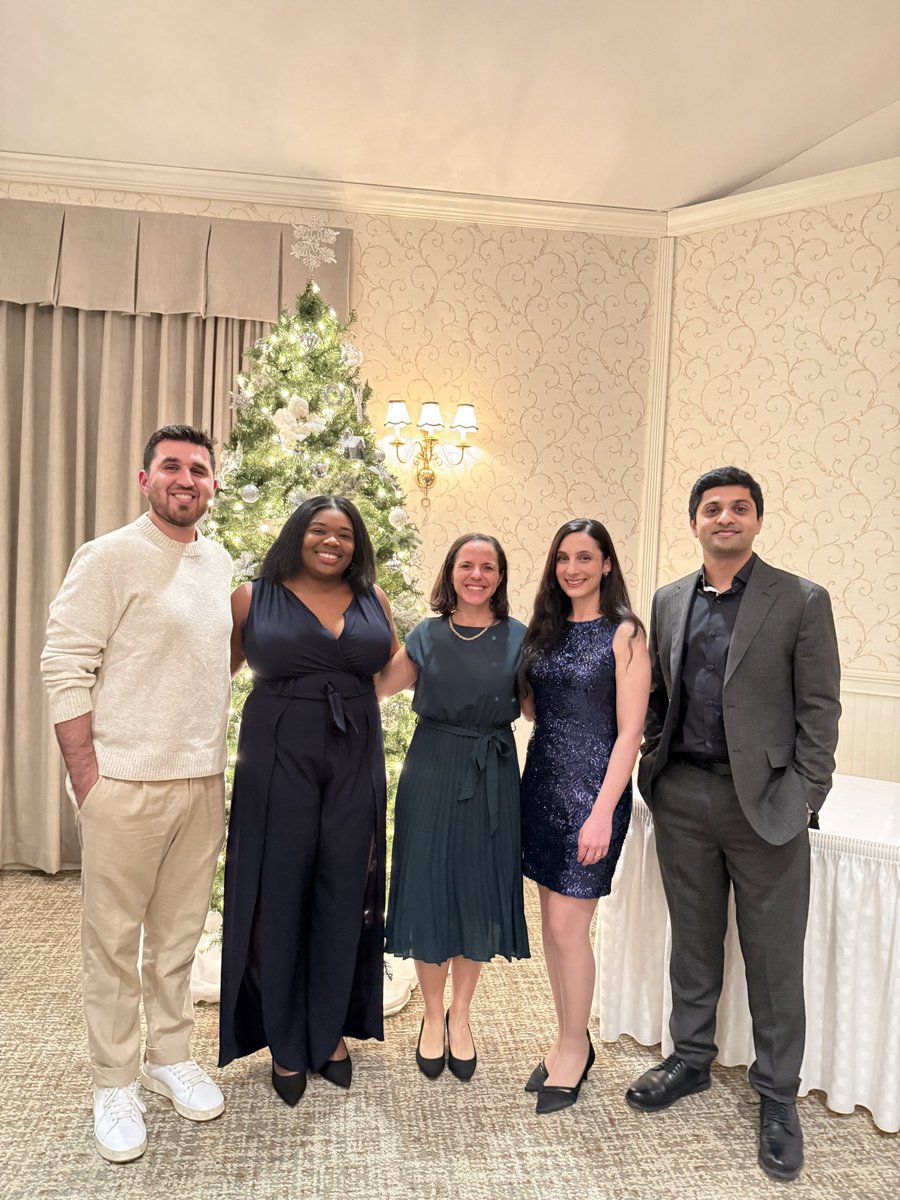 BaystateGI's tweet photo. Happy Everything Party with the Baystate GI crew 🎄 https://t.co/ekU23BYMX7