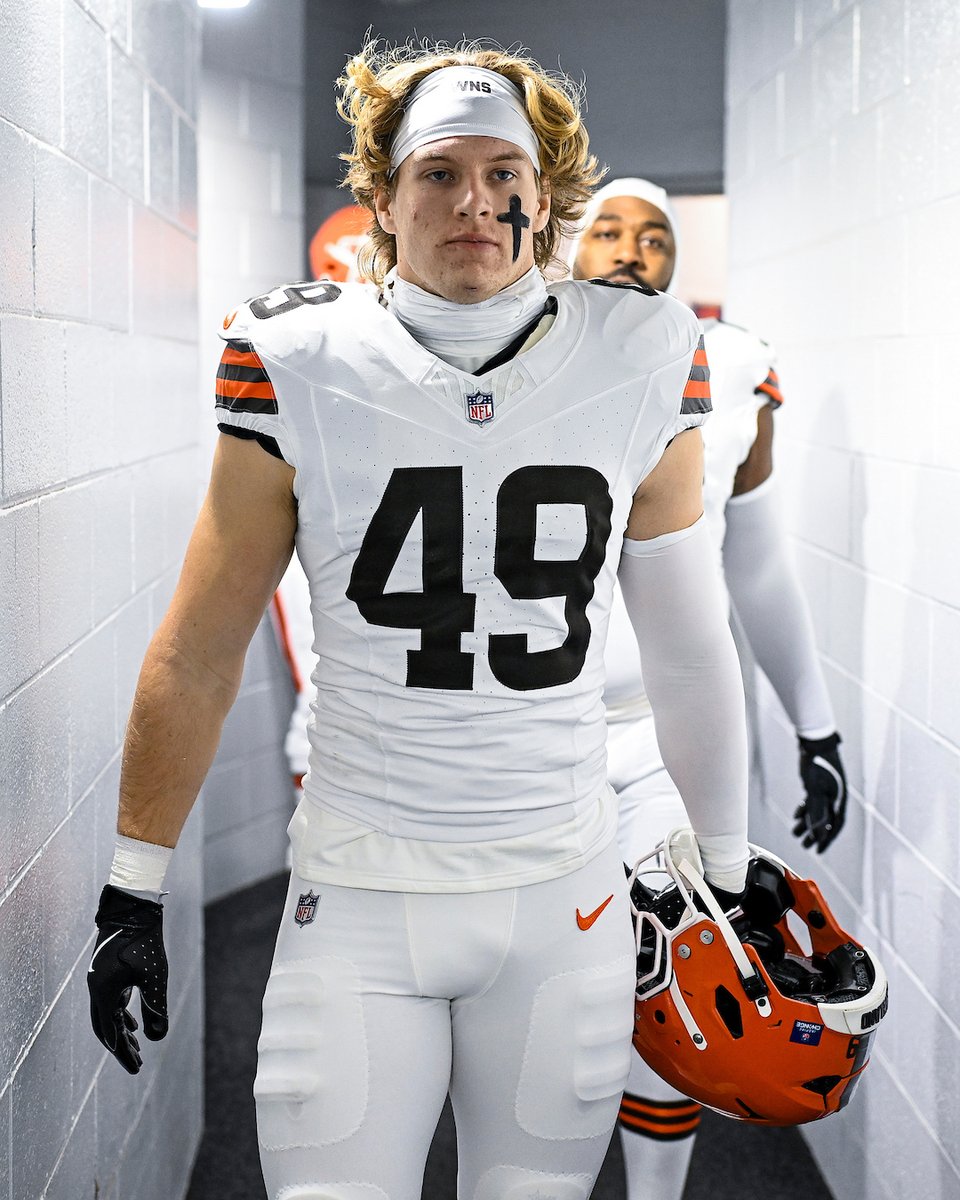 lookin' as icy as this weather 🥶