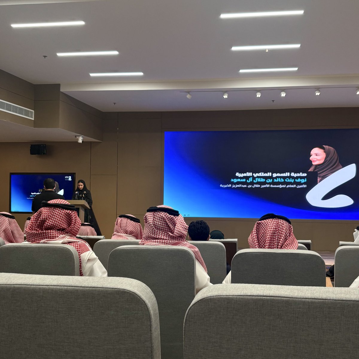 تجربة رهيبة وأشخاصها ثِقال، تستحق أن تُروى 💙