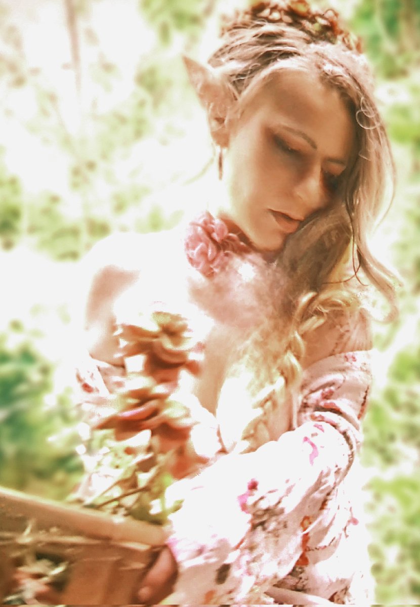lillysecrects's tweet photo. #sexyelf
#fairy
https://t.co/HzqepX4Zat
Don't let these shy eyes fool you...there's a freak in this fairy✨️ https://t.co/62dZKyLgFp
