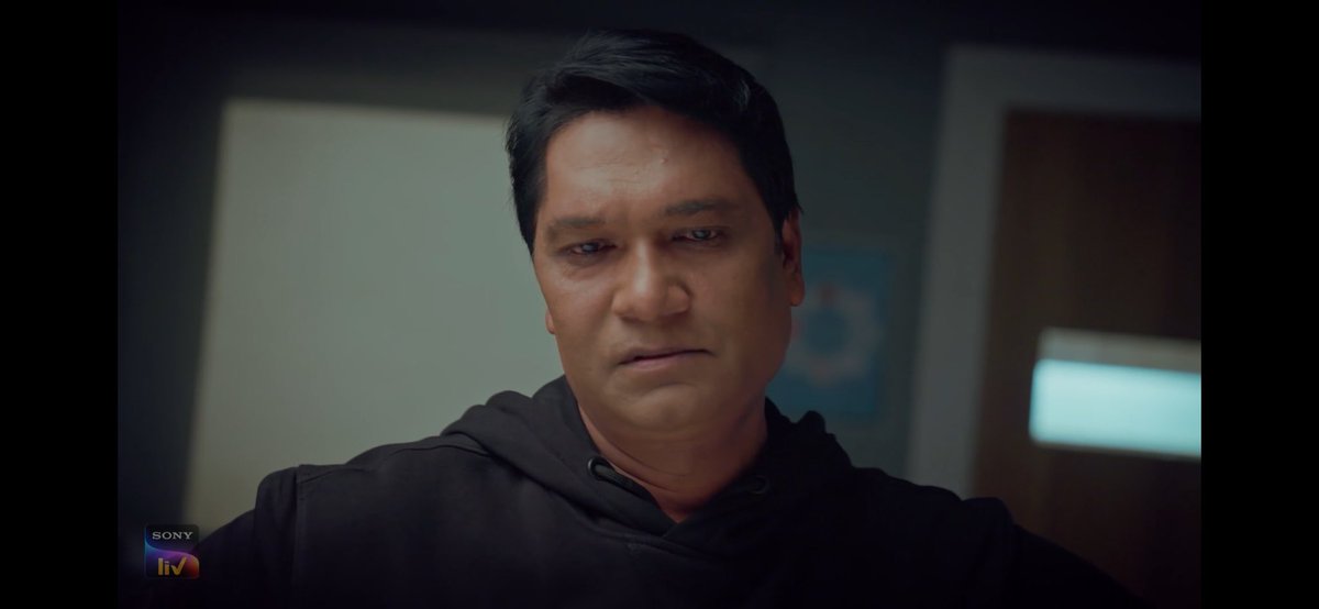 WorldOfTekchand's tweet photo. Theory: Abhijeet has turned into a spy. Like Dhurandhar, he will infiltrate the terrorists, build a mafia identity, and secretly work for the nation. 🇮🇳🔥
What is your Theory?
#CID2 #CID #CID3 https://t.co/9mL4Iw5w1W