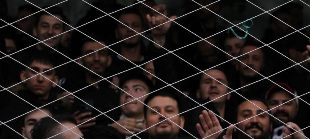 Peşindeyiz adım adım.. 🖤❤

Çarşamba günü Balkes maçında görüşmek dileğiyle. 💪🏻
#Eskişehirspor