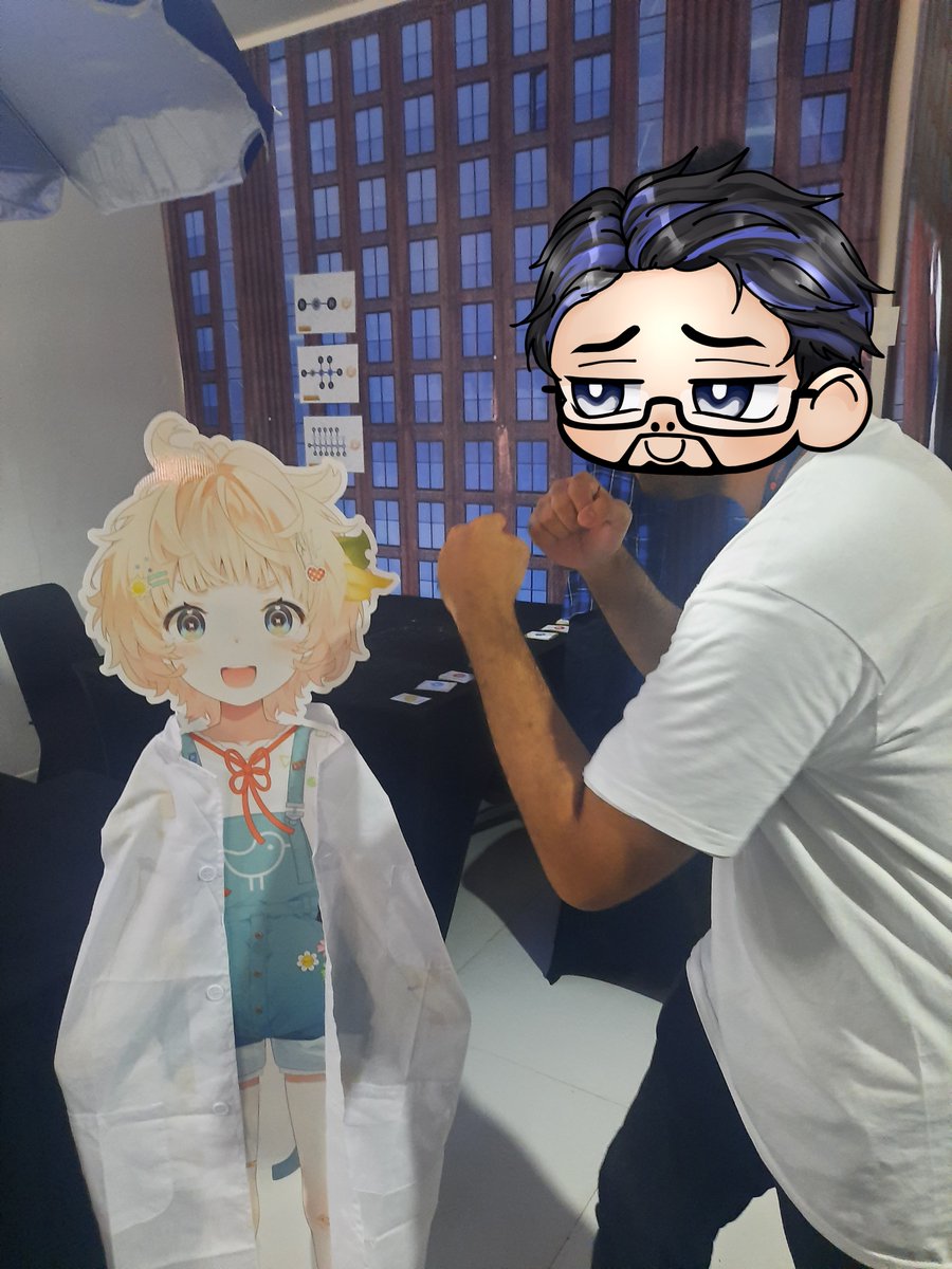 SensuroSnsaa's tweet photo. Alamak susah kali take selfie sama chiyo, pendek kali dia... yaudah jadinya foto baku hantam aja sama dia 😼🫵👊 @chiyochiyori_
#Motionime #Motionime2025 https://t.co/5qANOLbfAY