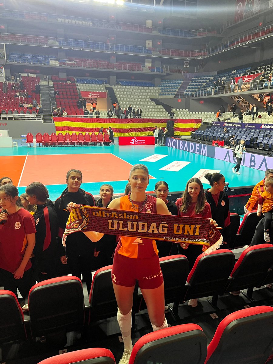 BÜYÜK KAPTAN İLKİN AYDIN!

#ultrAslanUNI
#uAUNIULUDAG