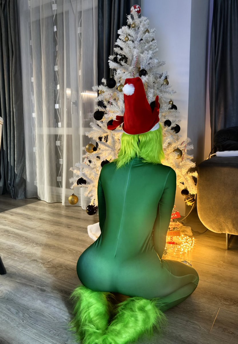 Am I sexy like this too? 😊🤭😋