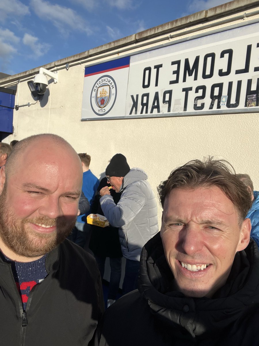 paultwin6's tweet photo. Away days, Alfie what a guy! https://t.co/RU45dPa0Fk
