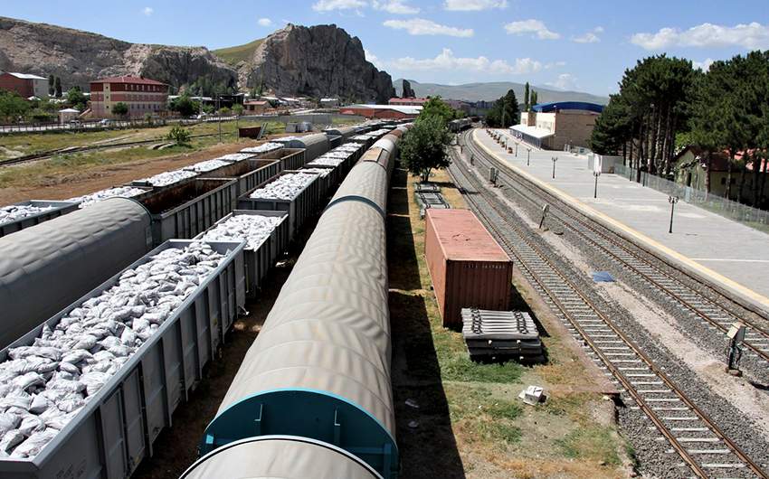 Başkan Takva: Van’ın kesintisiz demiryoluna ihtiyacı var
urartuhaber.com/baskan-takva-v… <a href="/NecdetTakva/">Necdet Takva</a>