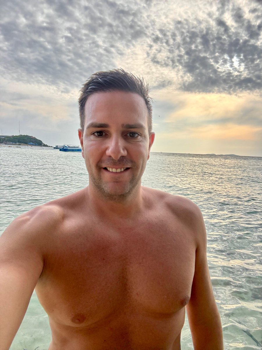 You ll want more😈

T'es pas prêt pour ce que je vais poster🔥