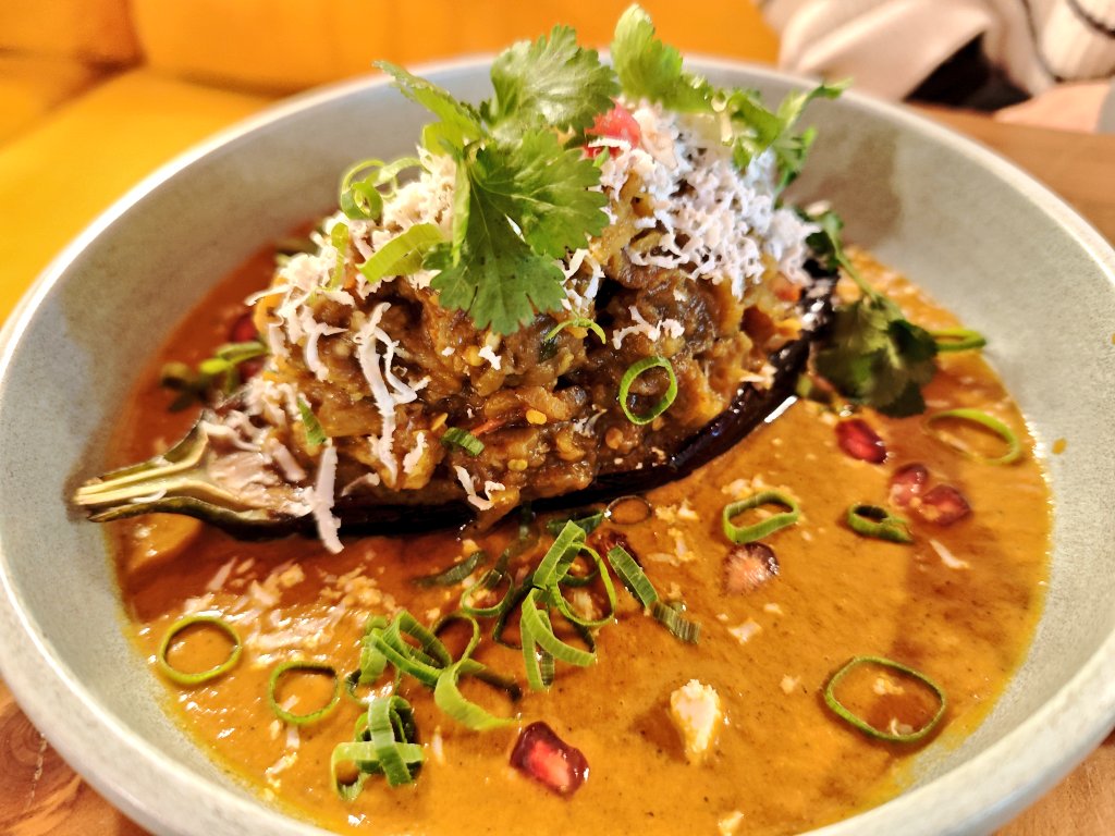 socdevida's tweet image. Bona cuina índia a @casamasala: sabors autèntics, plats ben cuinats, espai agradable i servei atent.