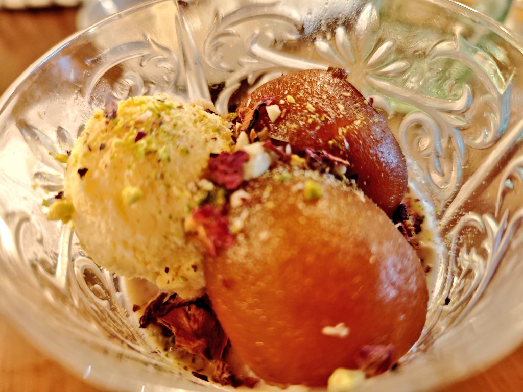 socdevida's tweet image. Bona cuina índia a @casamasala: sabors autèntics, plats ben cuinats, espai agradable i servei atent.