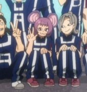 dekulina_'s tweet photo. 100% esta alumna es la que le pregunta cosas que no debería a izuku "cuándo saliste con dynamight" "por qué llevas bufanda hoy sensei, dynamight es un mosquito?" y los dibuja en la parte de atrás de su cuaderno https://t.co/n0kK4eBsej