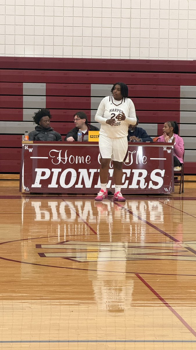 AvaEvans29 tweet media