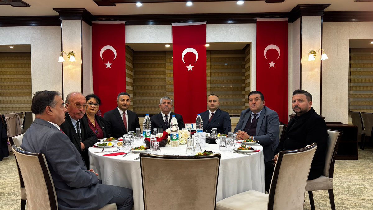 Genel Başkanımız Devlet Bahçeli’nin talimatlarıyla başlatılan “Hayırlı Günler Komşum, Derdin Derdimizdir” sohbetleri kapsamında; gazilerimiz, muhtarlarımız, Türkiye Emekli Astsubaylar Derneği (TEMAD) ve sivil toplum kuruluşlarının temsilcileriyle bir araya geldik.

Katılan tüm