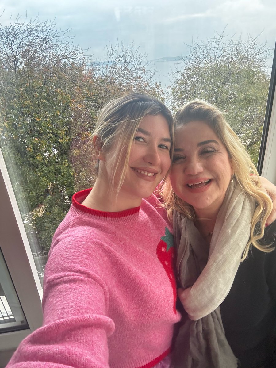 niltutuncuoglu's tweet photo. @akanp_ 💕💕💕 https://t.co/tkeZfQMEjj