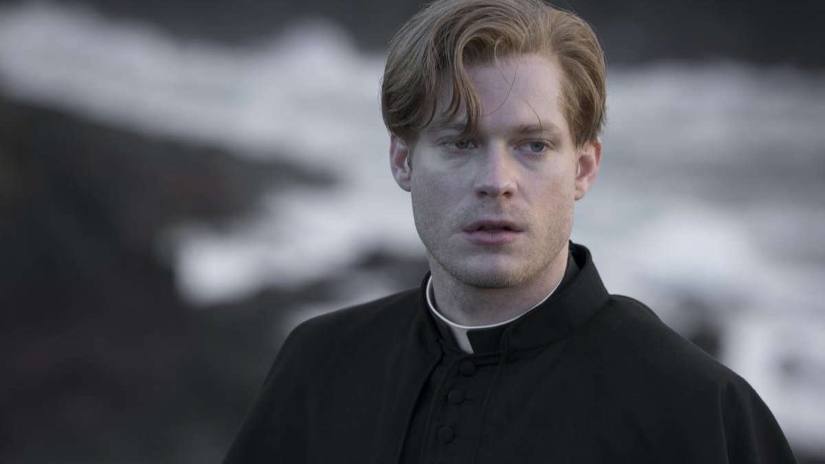 JustLittleBaby's tweet photo. Can Josh O'Connor and Sam Reid play priests in a movie together? Or play whoever they want together.
#KnivesOutWakeUpDeadMan #LambsOfGod https://t.co/FM21MhcA2A