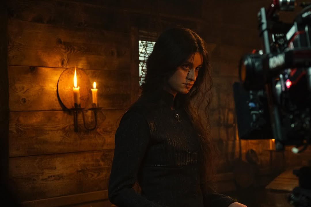 bestofanyac's tweet image. New pictures of Anya Chalotra as Yennefer in #TheWitcher season four 🖤