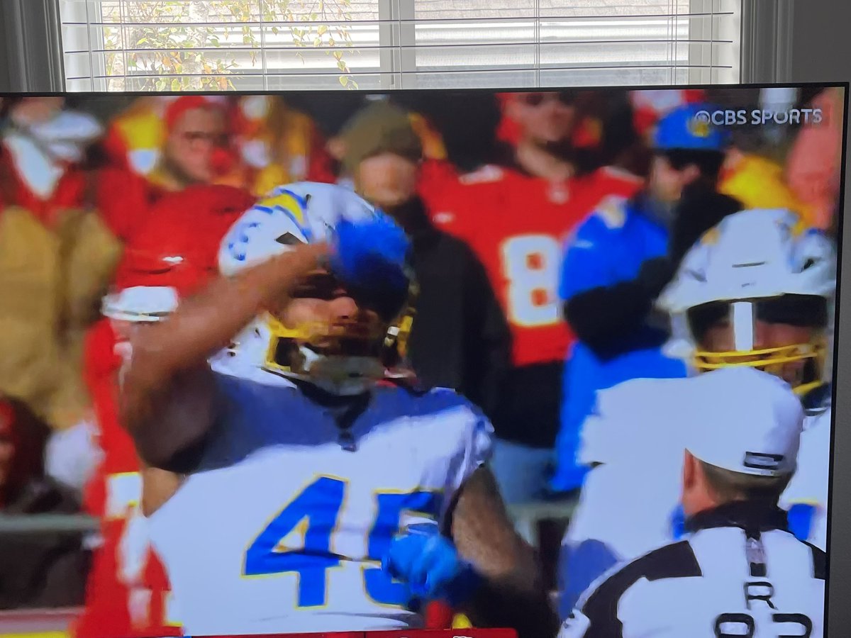 karenluvssports's tweet image. Ts up, freeze up.
Double voting today

#probowlvote + Tuli Tuipulotu