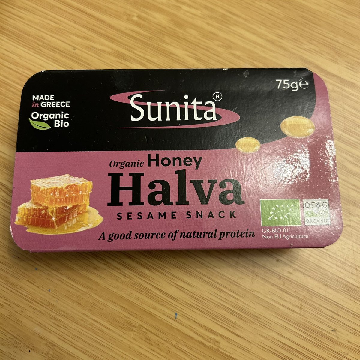 gingerfig's tweet photo. Day 14: #Advent2025
Oh dear you know me too well TG but oh yum!! #TYTG 😘
(And for the eagle eyed who spot a discrepancy in shape - TG does a strong line in camouflaging gifts to mess with my head 🤣) https://t.co/jZmWLbOoc4