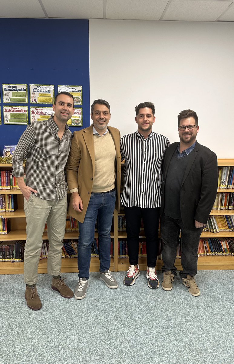 salesianosLC's tweet photo. Nuestros docentes Jose Carlos R., Apple Professional Learning Specialist, y Jeremías G., Coord. de Comunicación de la Casa, participaron en el Apple Education Community Iberia Event , un espacio de encuentro junto a profesionales del sector.

#ProtagonistasDeLaHistoria https://t.co/Y6TfuY0qWx