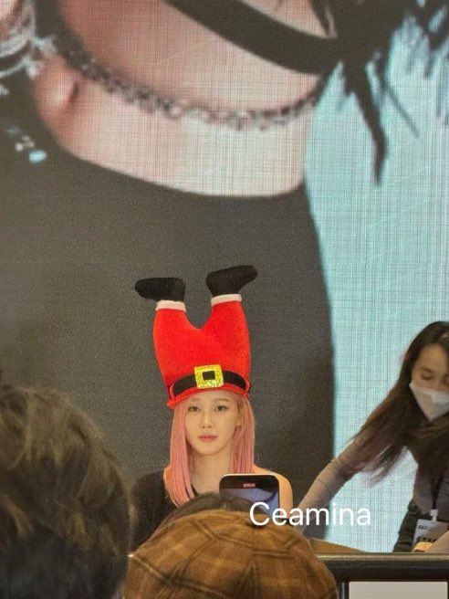 크리스마스진짜기대하나도안된다.