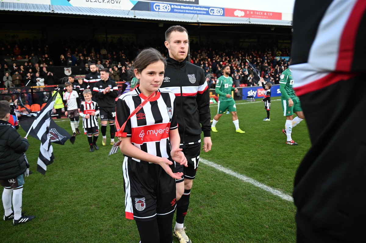 Kellarooo's tweet image. Happy 13th Birthday to my daughter Olivia. She has the best day celebrating yesterday as mascot at Blundell Park with all the family. A fabulous experience xx