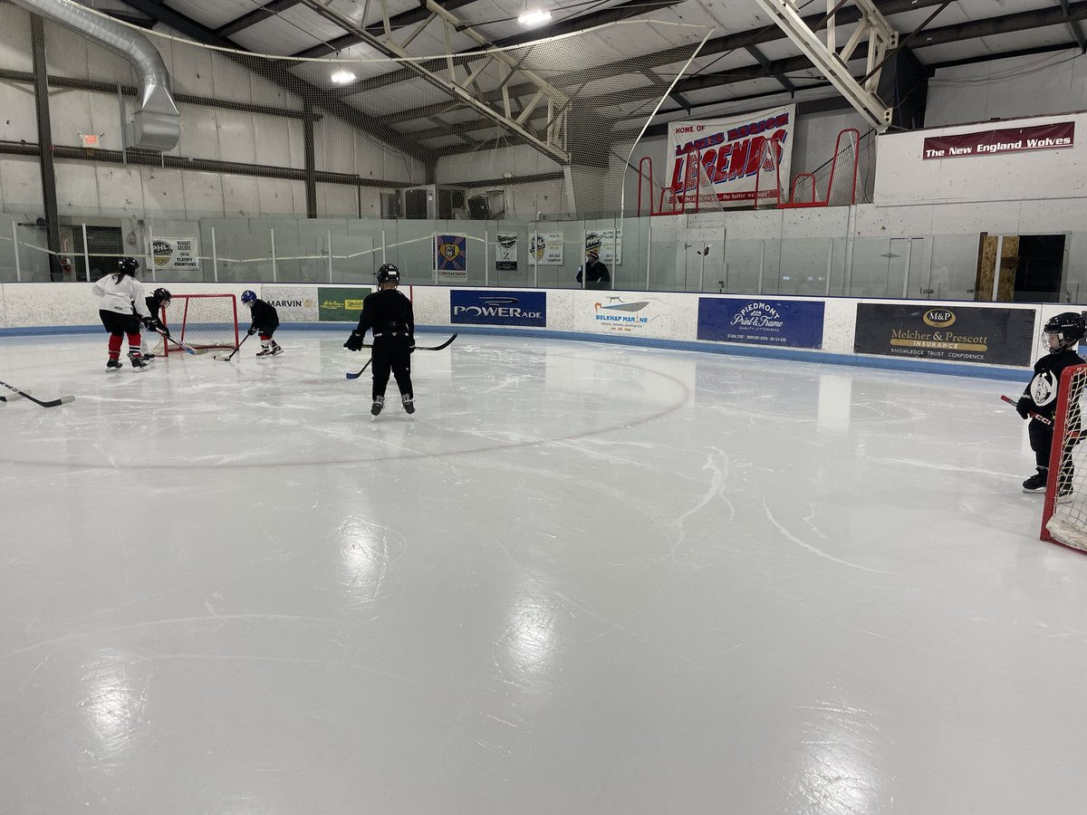 newenglandwolv1's tweet image. Another great day of Mischa’s Little Stars.  This FREE introductory hockey program is a great first start in the game of hockey.  All programs should reduce the obstacles to introduce players to this game. #newolves #giveback