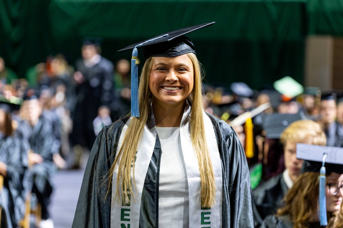 OhioBobcats's tweet image. 𝐂𝐨𝐧𝐠𝐫𝐚𝐭𝐬 𝐅𝐚𝐥𝐥 𝟐𝟎𝟐𝟓 𝐆𝐫𝐚𝐝𝐮𝐚𝐭𝐞𝐬! 🎓

#OUohyeah