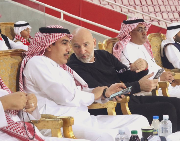 الفريق بحاجه يبو أميرة لتغير عدد كبير من الاجانب و المحليين 

الفريق يحتاج صفقات محلية و اجنبية 
تصنع الشخصية للفريق و الفارق الفني 
للدخول للملحق أنا أراد الله ذلك 

بس للأسف مع هذي الأسماء الأجنبية و المحلية 
الوضع بيكون كارثي ،، اتمنى فوز الفريق لا يكون تخدير ان الوضع ممتاز