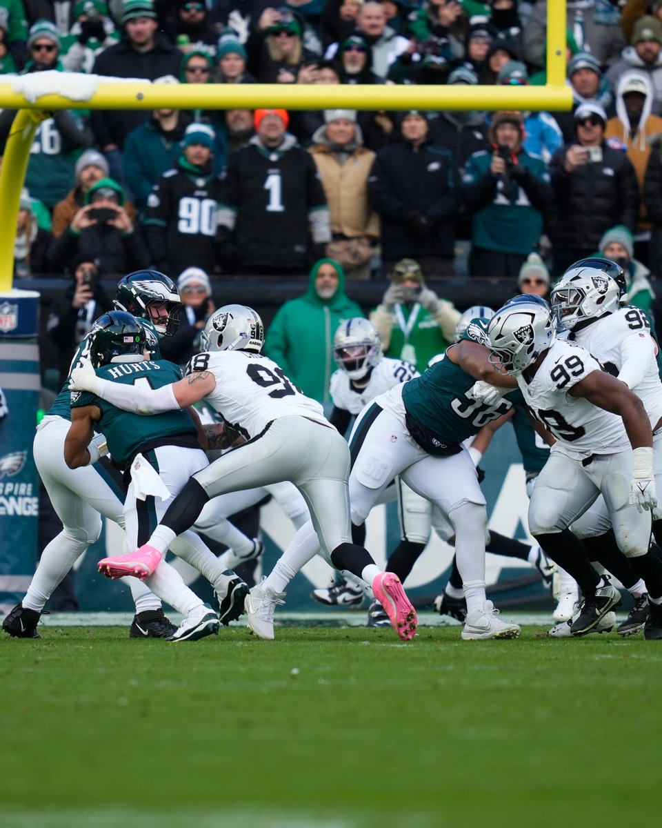 😤😤😤 #LVvsPHI
#ProBowlVote + @CrosbyMaxx