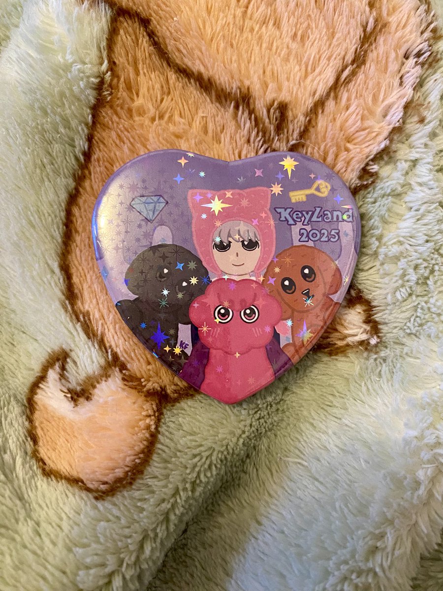 KitsuneForest's tweet photo. Keyland pins are now available on Etsy 🩵✨

#UncannyValley #Keyland #SHINee https://t.co/YWcFw4r54N
