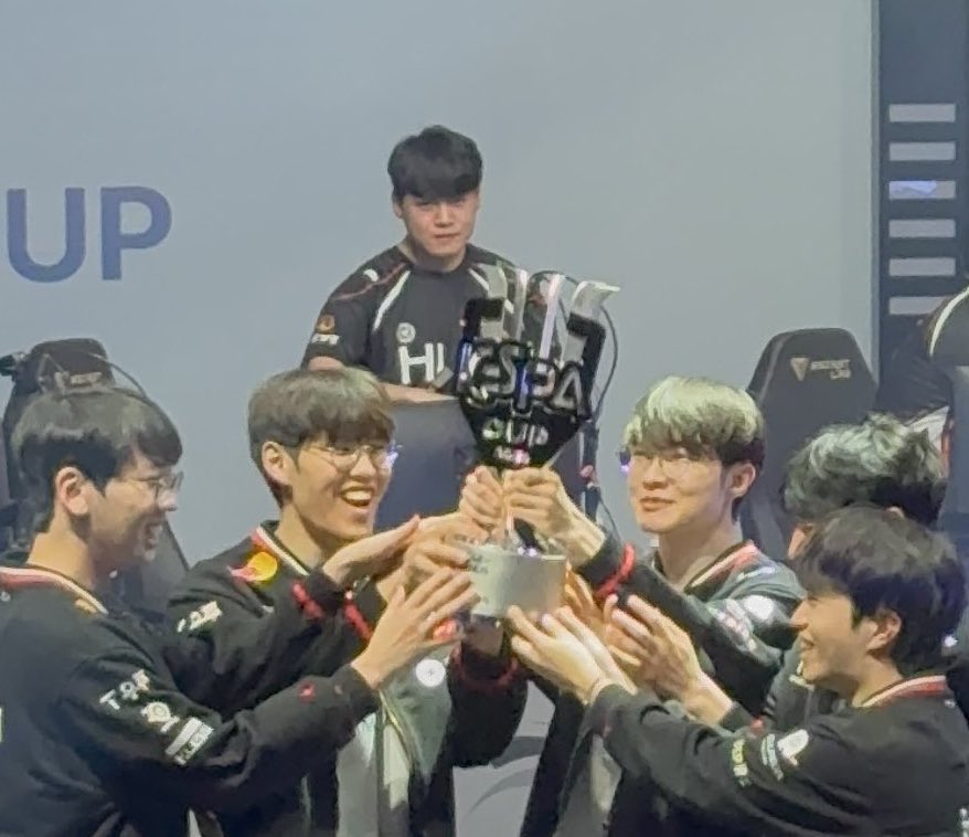 liri’s chkr🥦 tweet media