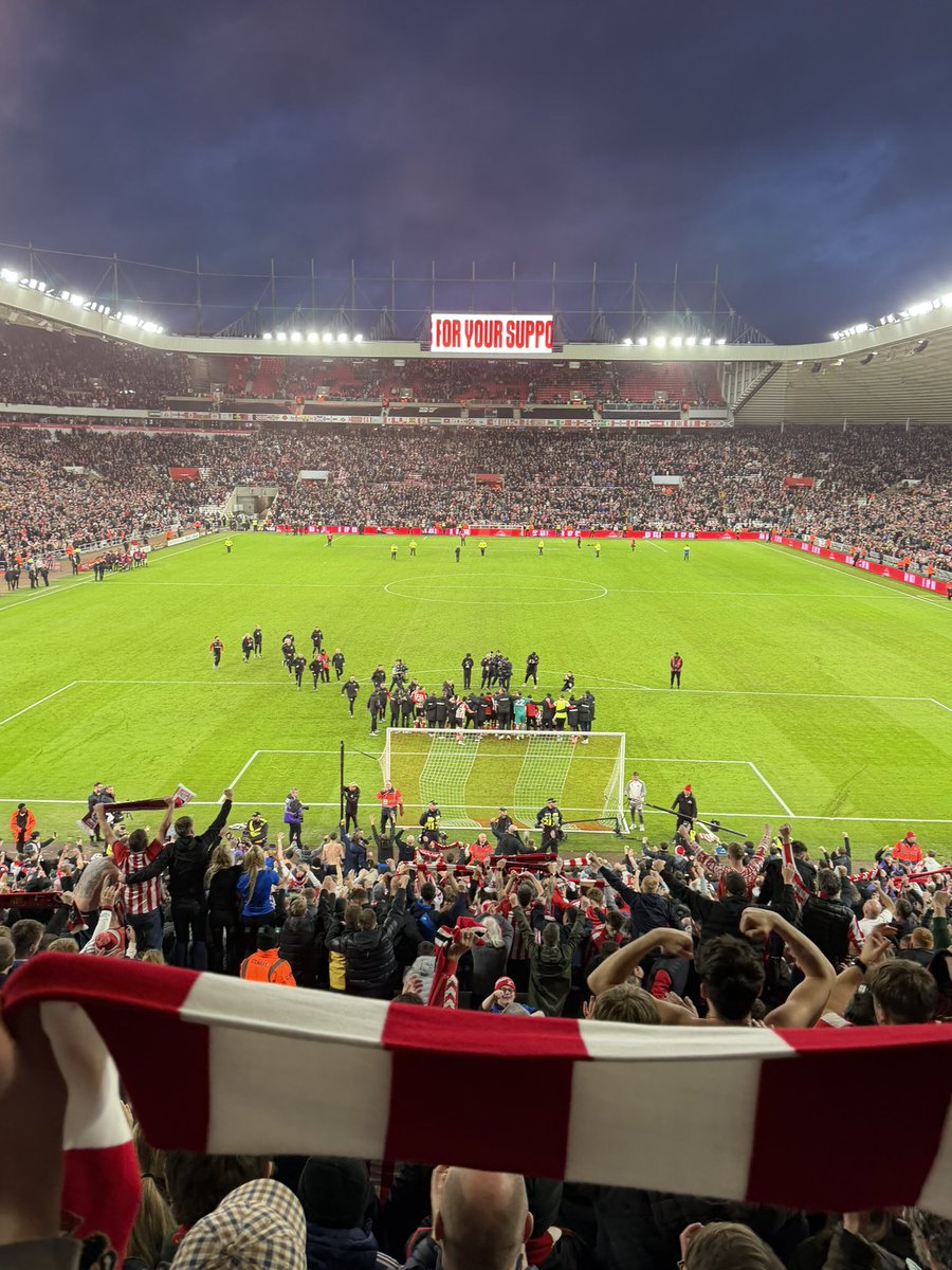 Matthew Powell tweet media