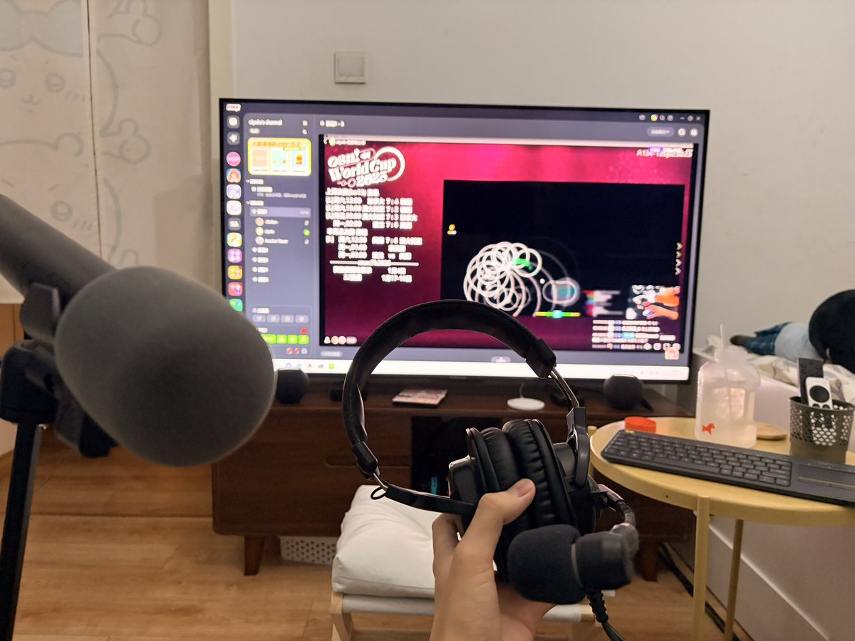 IM SO READY FOR CASTING THIS GAME
Marsz, marsz Maliszewski
Z ziemi OWC do Polski!