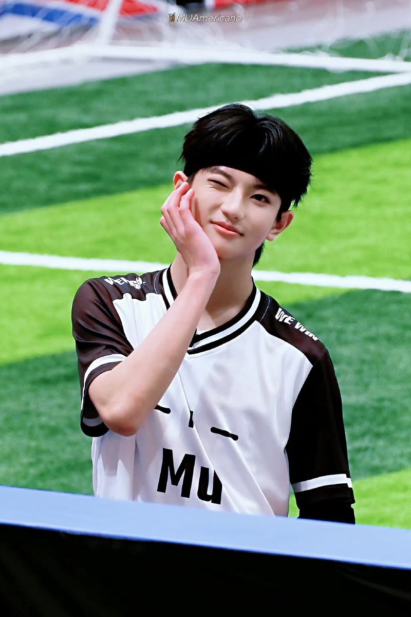 meltmaew tweet media