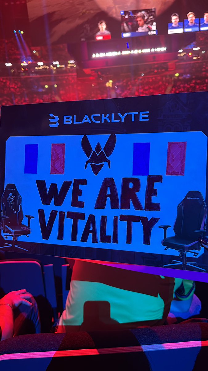 KiaRaCSGO's tweet photo. @j_birel @TeamVitality @exotiikrl @StizzyRl @Esport_ALDI Je confirme !!!! 🤞🍀🖤💛 https://t.co/UO9dW0pJhp