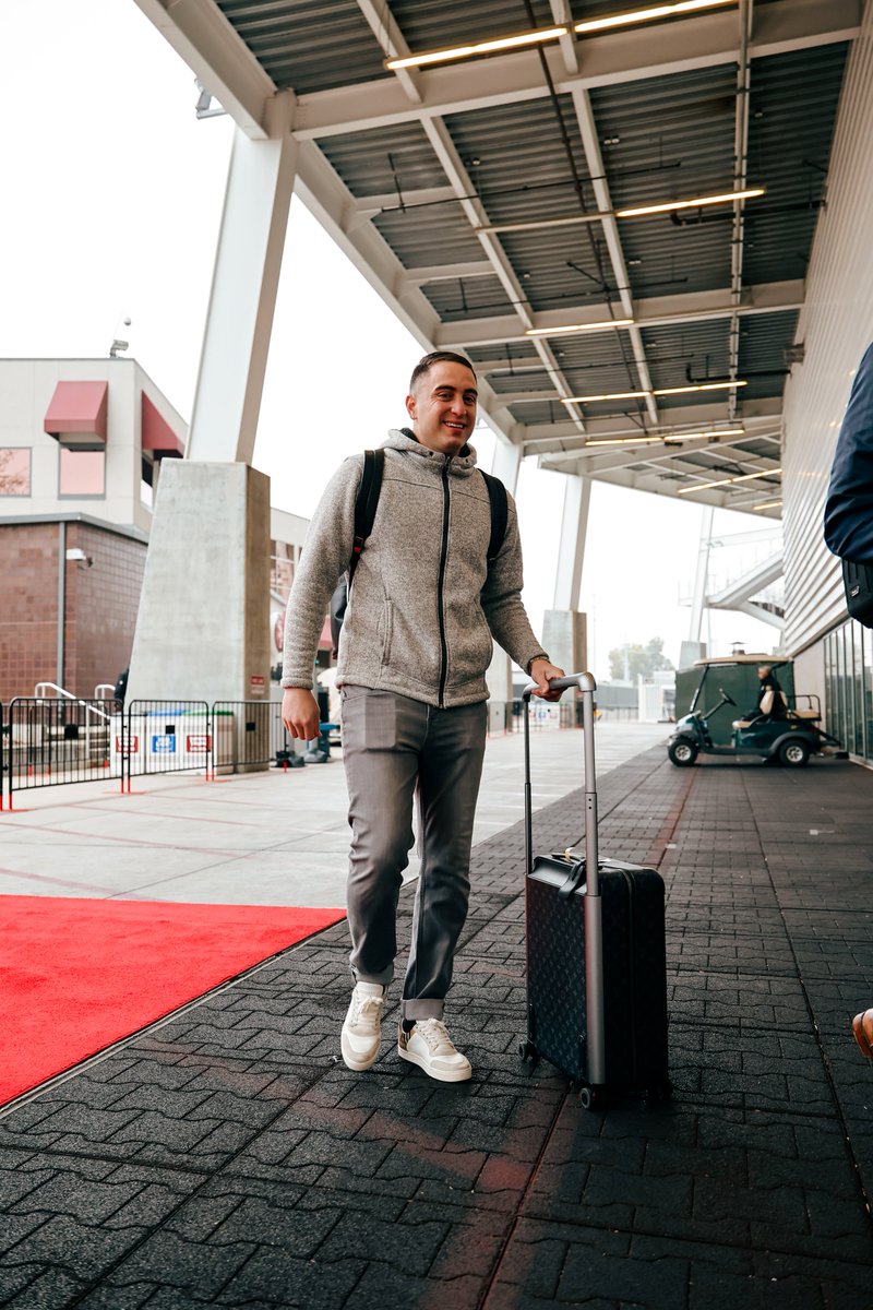 Eddy Piñeiro in the house‼️

RT to double #ProBowlVote