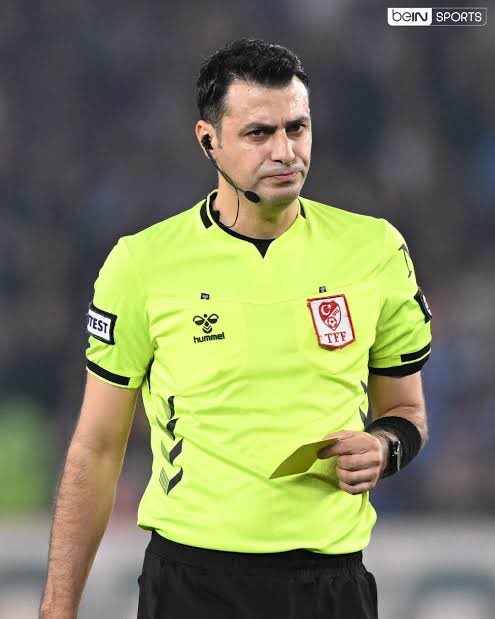 bhdryavuz's tweet photo. BU HAKEMLERLE NEREYE KADAR @TFF_Org YETER ARTIK #TSvBJK @Besiktas https://t.co/xSNsyd1Dyy