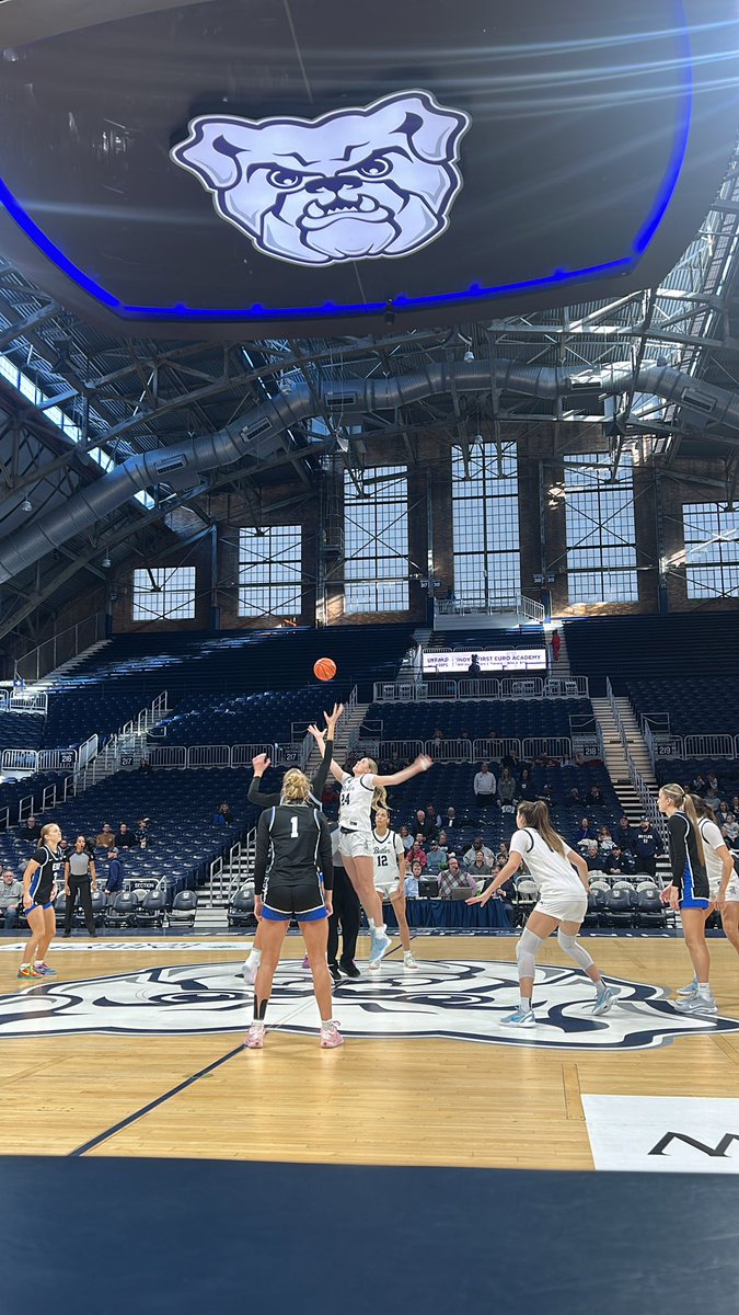 Tip off in Hinkle Fieldhouse!  <a href="/ButlerUWBB/">Butler Women’s Basketball</a> vs Eastern Illinois Panthers