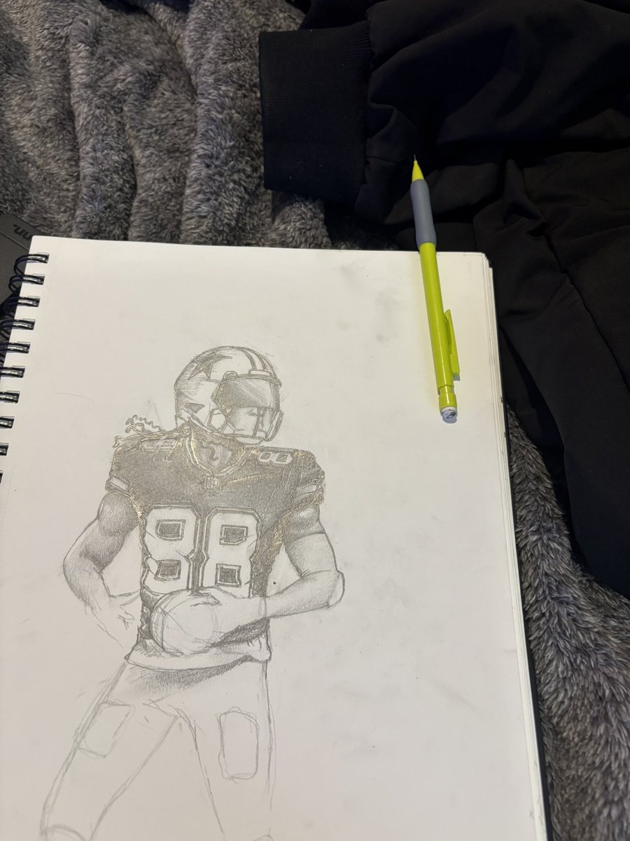 michael_cotten's tweet photo. @dallascowboys @_CeeDeeThree Got my vote for sure! Currently trying to draw @_CeeDeeThree https://t.co/EVWdmDcoau