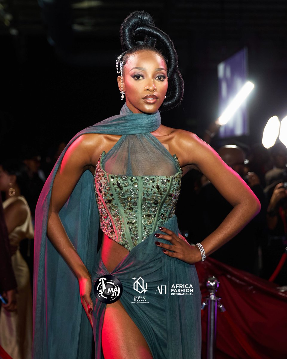 thetrueteko @QhaweMazaleni @MelaninLelo @Official_MissSA @TheSAMAs  @KuhleAdams @scoopmakhathini @Official_MissSA's @MelaninLelo in custom  #NALAPriv to host the #AFIAllAccess at #SAMA31. The #ShakaiLembeS2 star  looked stunning in this sage and emerald ...