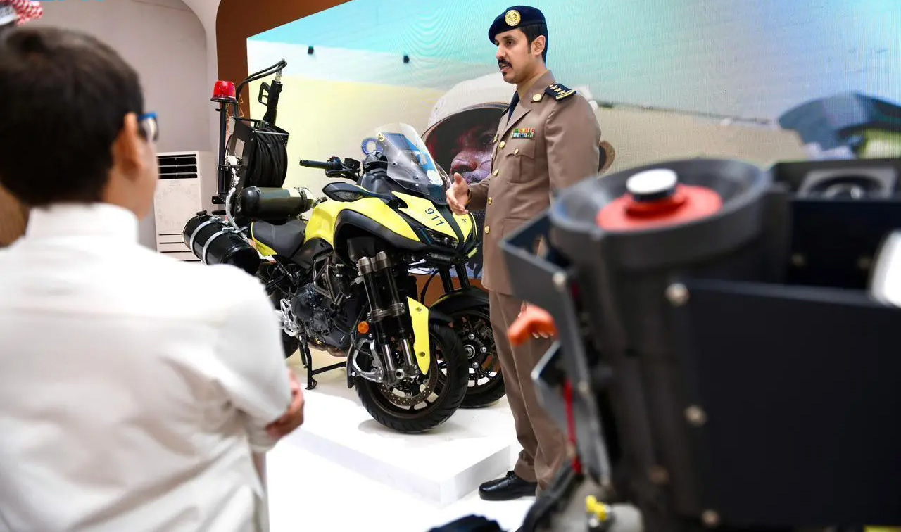 الدفاع المدني يستعرض دراجة التدخل السريع #السعودية 