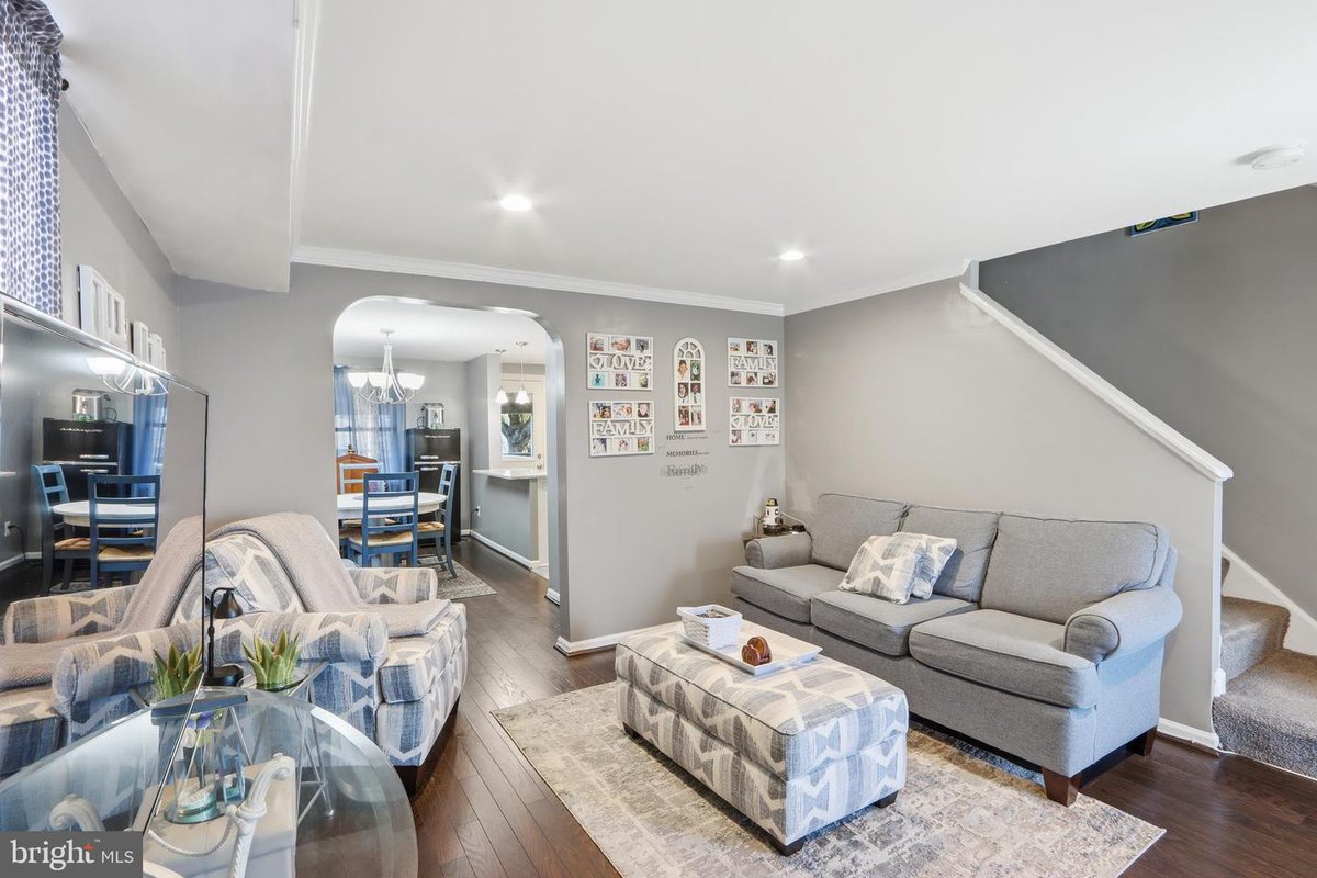 RealtorDan410's tweet photo. 🏡 JUST SOLD! 3651 Mactavish Ave, Baltimore, MD 21229 for $250,000!
💰 Multiple Offers - Highest Sold in the last year!
📉 Inventory is near all-time lows, we NEED houses to sell!
💻 Visit https://t.co/vFU8VZEyqt or call me at (410) 916-2147 for your FREE home value analysis! https://t.co/4MVBCu5jCr