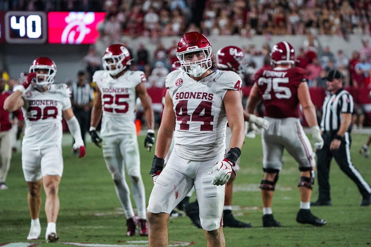 Parker Thune tweet media