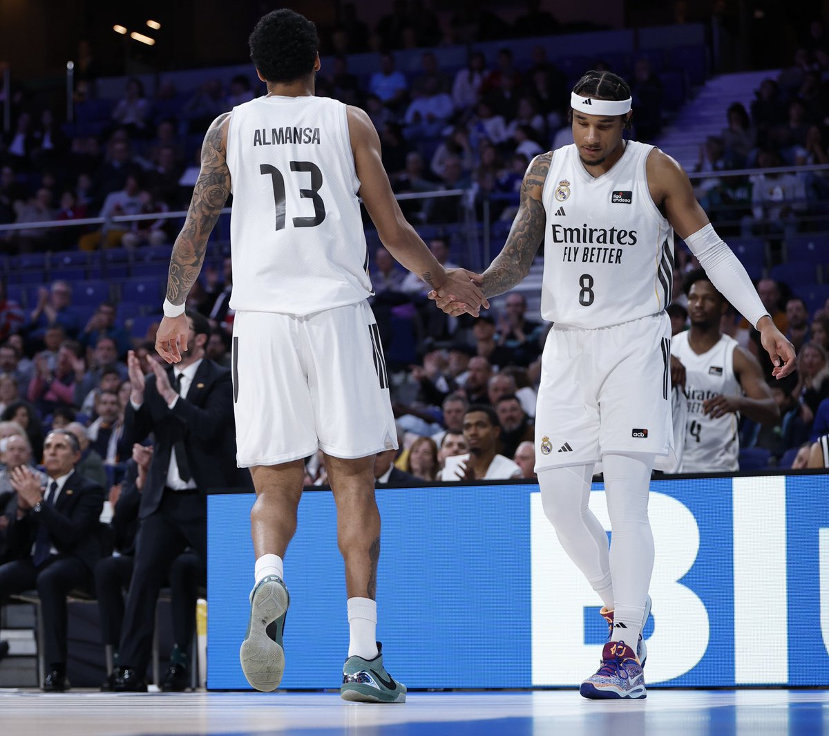 🏀Si aprovecha los minutos como lo ha hecho hoy, a Izan Almansa le espera un buen futuro en el <a href="/RMBaloncesto/">Real Madrid Basket</a>.

🔝El murciano ha firmado su mejor partido en <a href="/ACBCOM/">Liga Endesa</a> hasta el momento: 12 pts, 4 reb y 17 val.

✅Scariolo lo ha puesto de ‘5’ y de ‘4’ y ha funcionado.

#LigaEndesa
