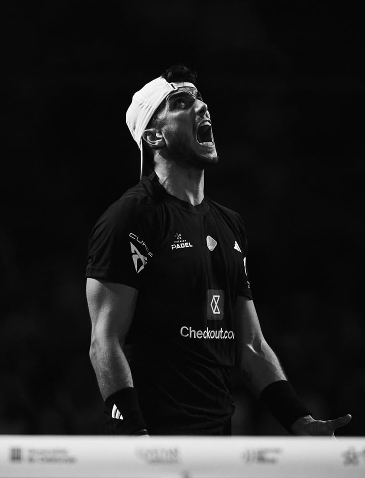 Lo de este ANIMAL en la final qué está siendo ¿? 👽🤯

En días como hoy me da por pensar que Galán es la fusión perfecta entre Tapia y Coello.

Tiene la magia y también la potencia.

Si el pádel fuese un deporte individual, libra por libra, para mí sería el N1. Tiene todo.

GOD.