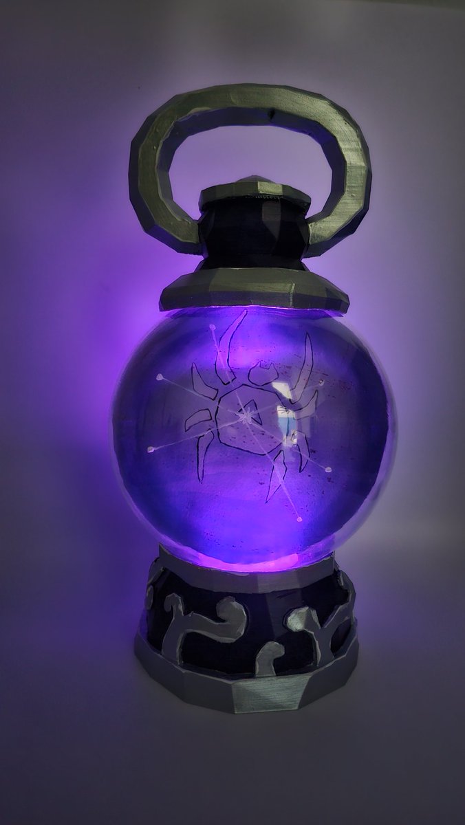 ChloeSauras's tweet photo. 🔮ORB! ORB! ORB!🔮

Hope everyone had a fantastic time watching the ORB stream over the weekend! It's been a blast! 

What do you think of the new one? 😎
Pretty cool right? 
#SeaOfThieves #BeMorePirate @SeaOfThieves https://t.co/NZ59hHuYVI