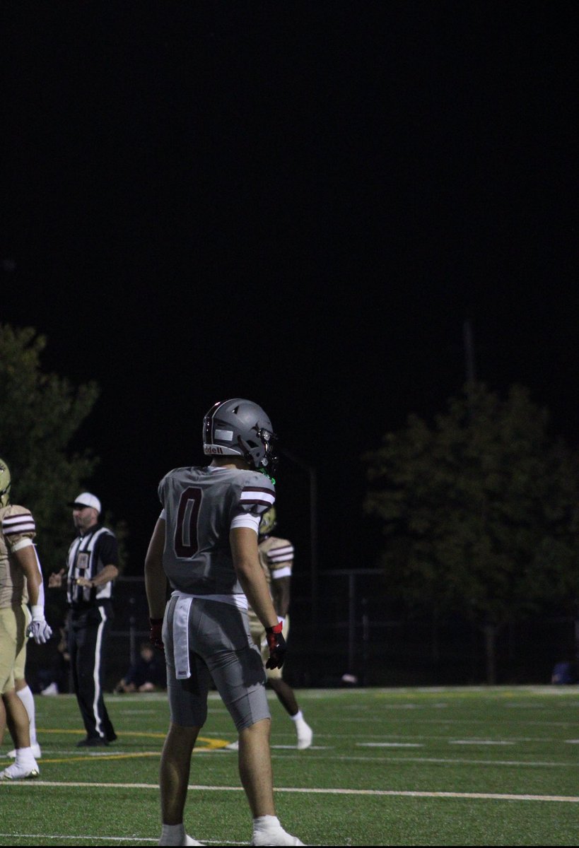 GRADE 12 HIGHLIGHT TAPE
Position : Half | Safety | Corner 

Stats:
50 Total tackles 
21 solo tackles 
12 TFL 
1FF
1FR
1 Blocked punt 
10PBU
0 TD allowed

hudl.com/v/2TNzBG